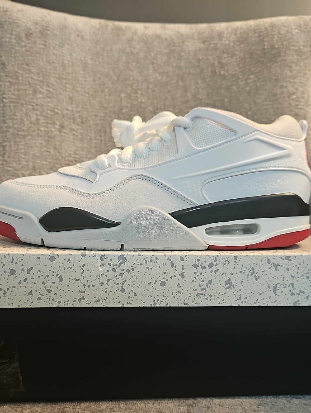 Air Jordan 4 RM